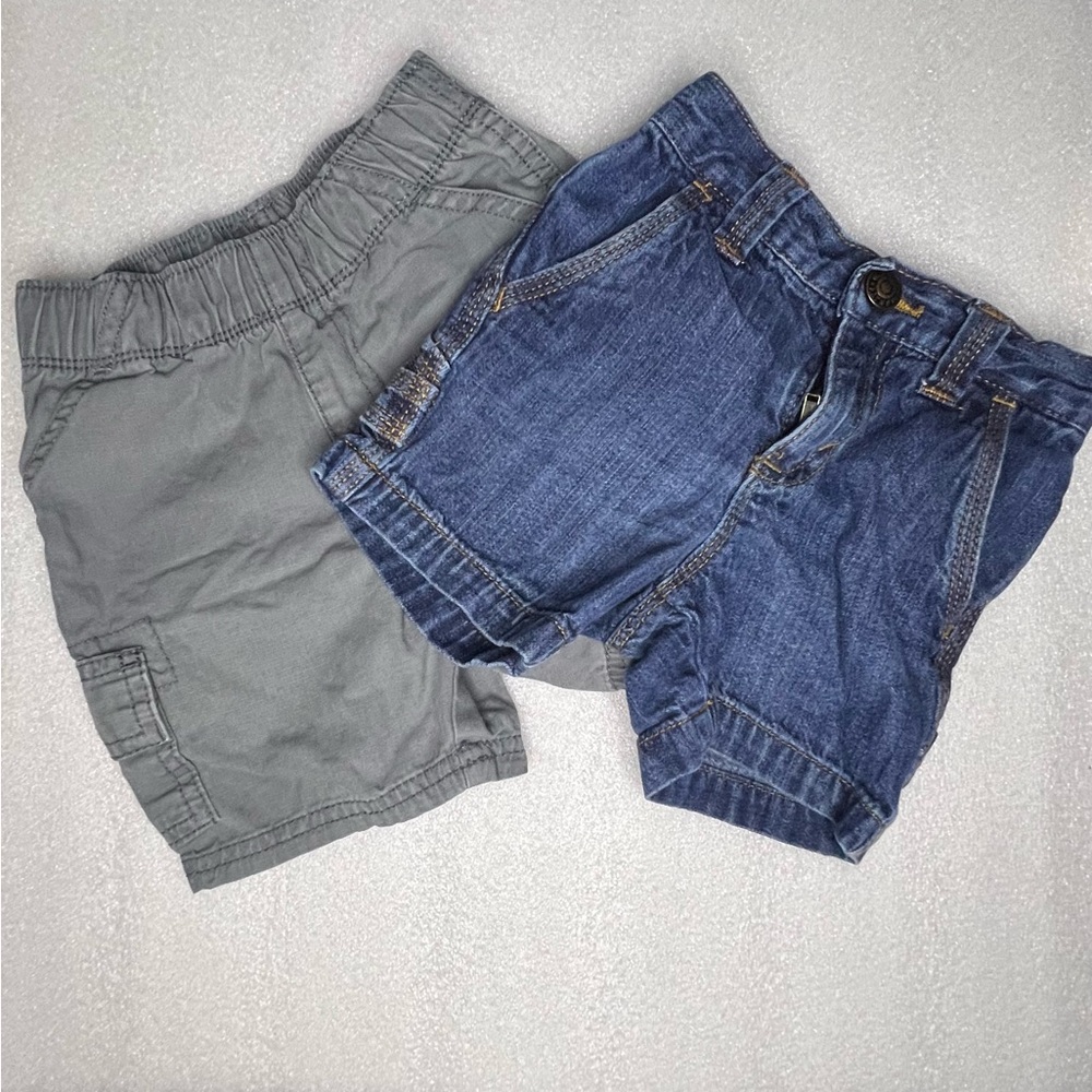 Lot of 2 boy shorts size 12-18month The Children’s Place & Old Navy GUC